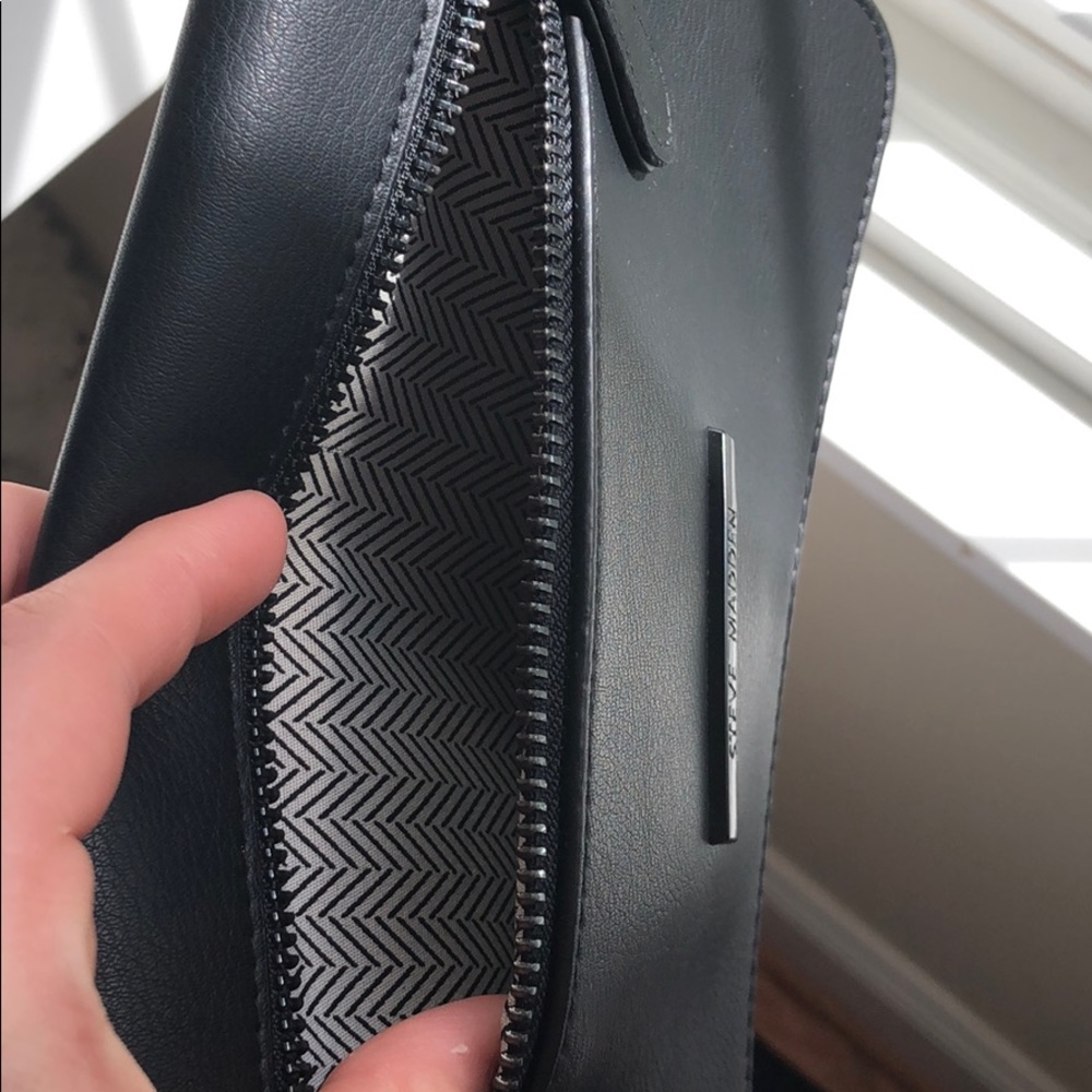 Steve Madden BBenzo Stripe Bag and Clutch - Picture 7 of 7